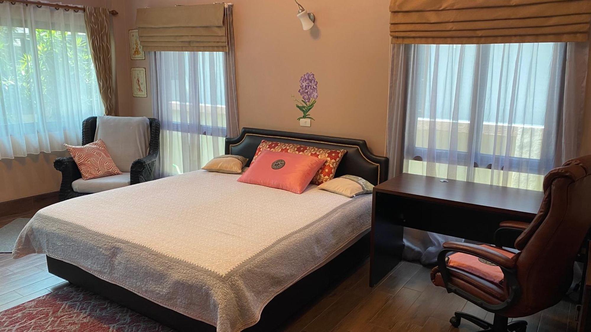 Big Comfortable Villa Na Chom Thian Exterior photo